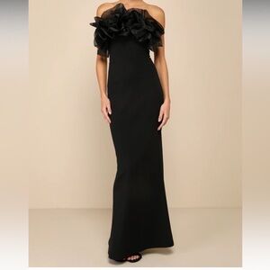 Lulus Black Ruffled Strapless gown
